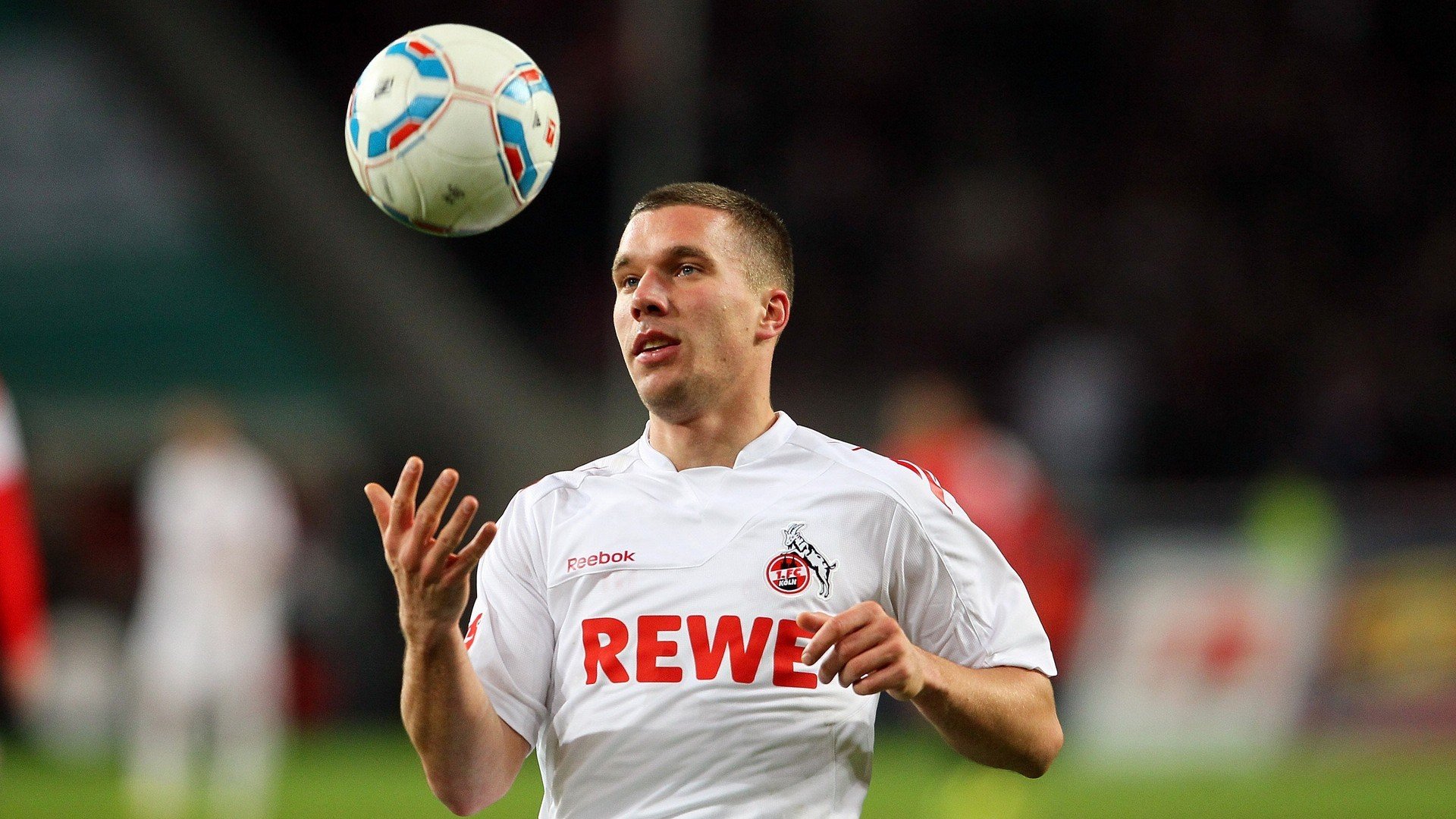 MVP争夺分析：谁能成为联盟最有价值的球员？，mvp谁评选的