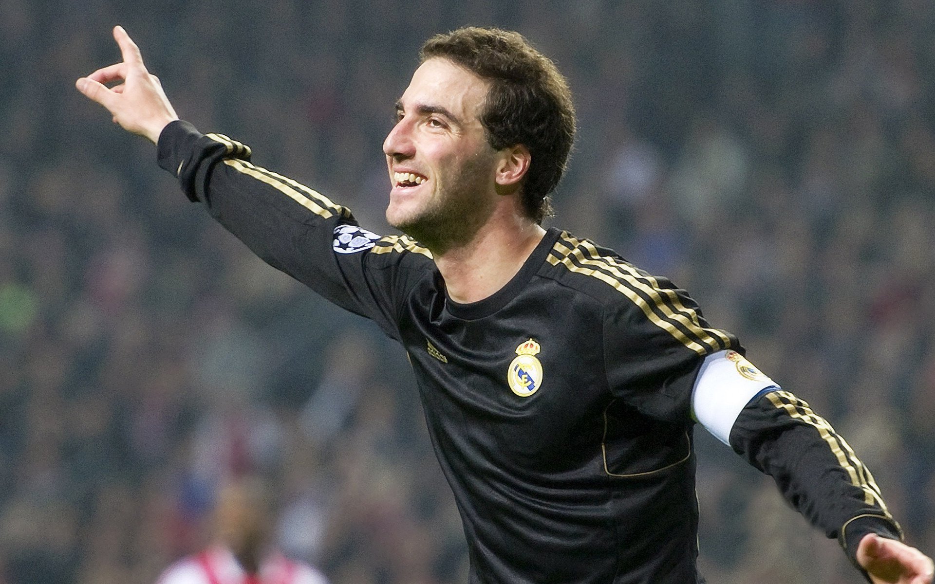 《泰晤士报》：荷兰女足在预选赛中与德国队激战，荷兰女足小组赛